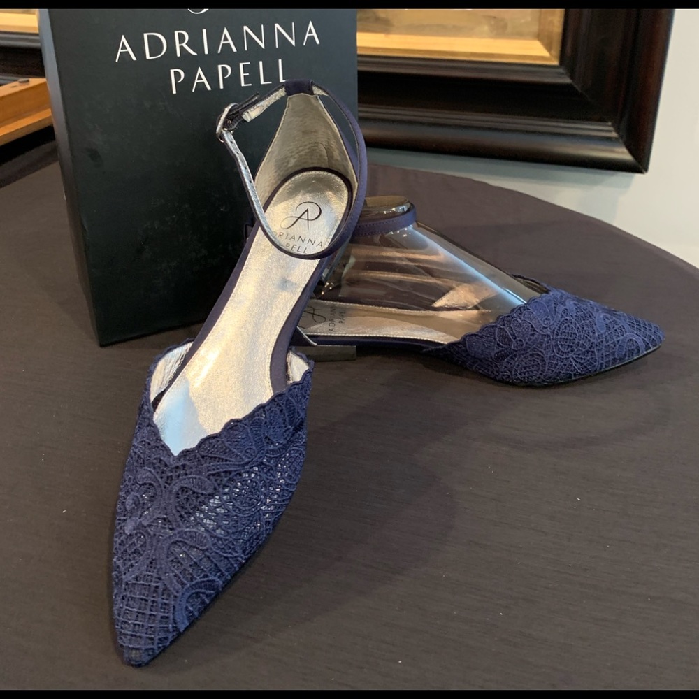 Brand New Adrianna Papell Trala Flat, Size 7.5